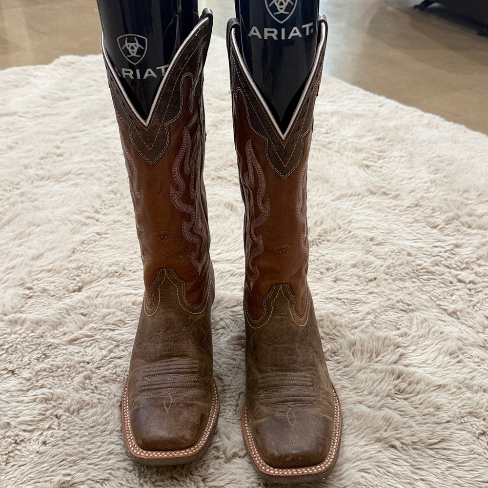 Women’s Ariat boots size 9 - Picture 2 of 7